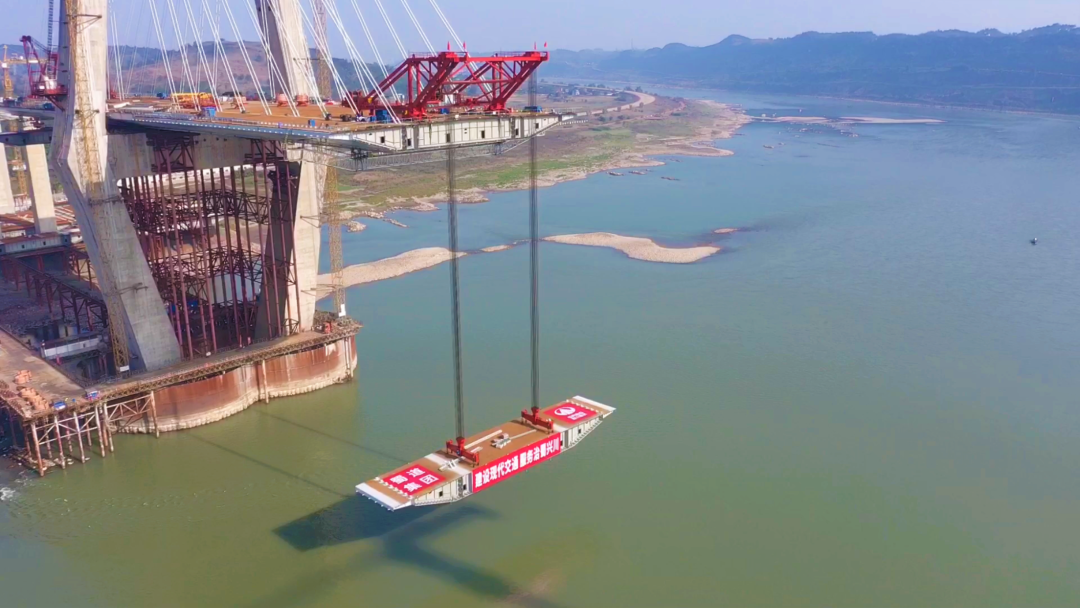 新年首秀！临港长江大桥建设再获央视关注