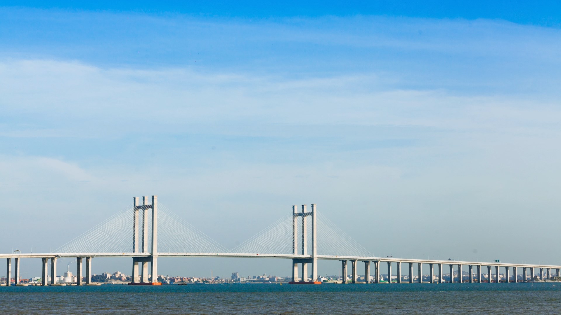 ?福建泉州湾跨海大桥